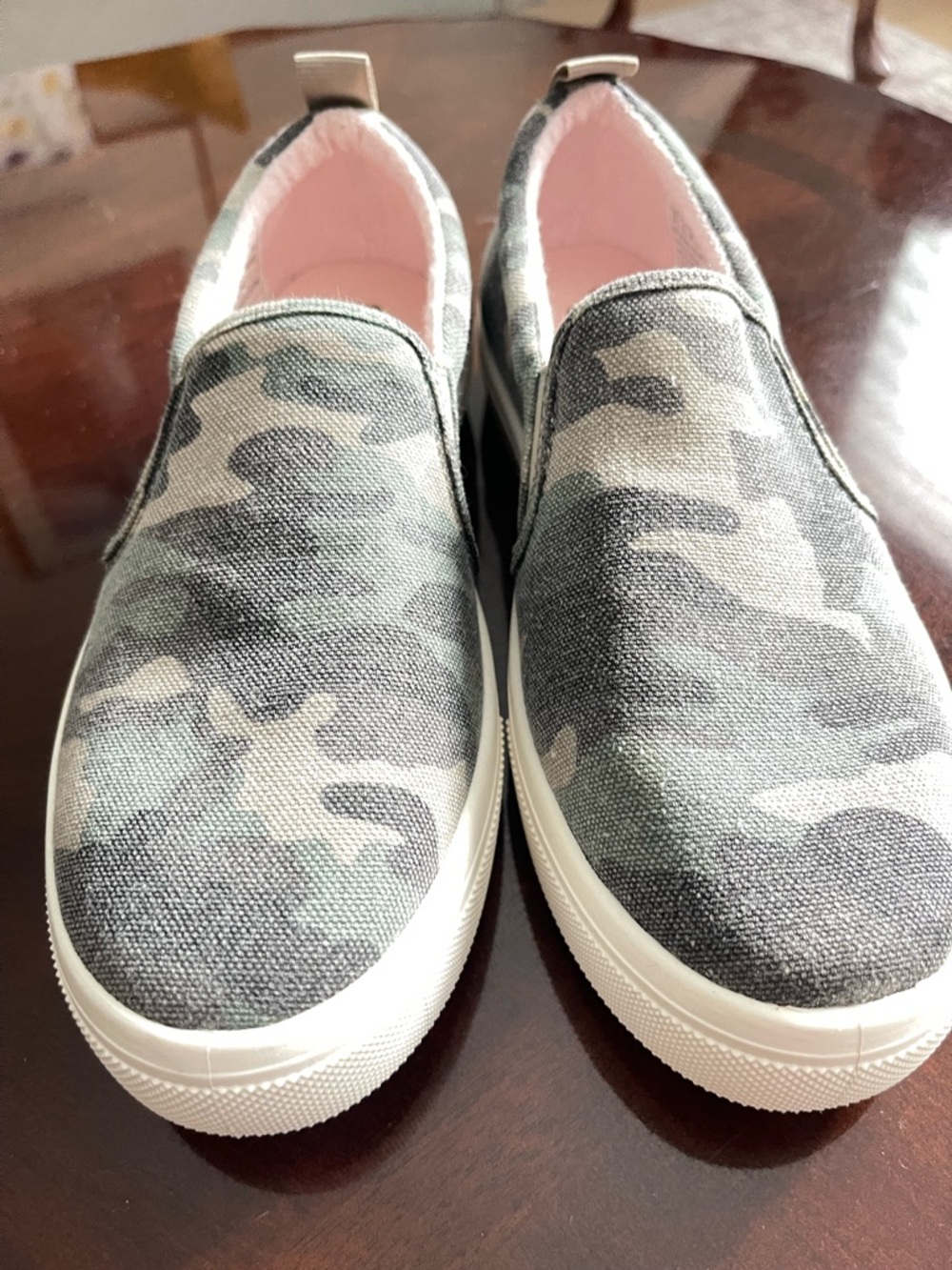 Skechers Camouflage Slip-On Sneakers in Green, Gray & Pink